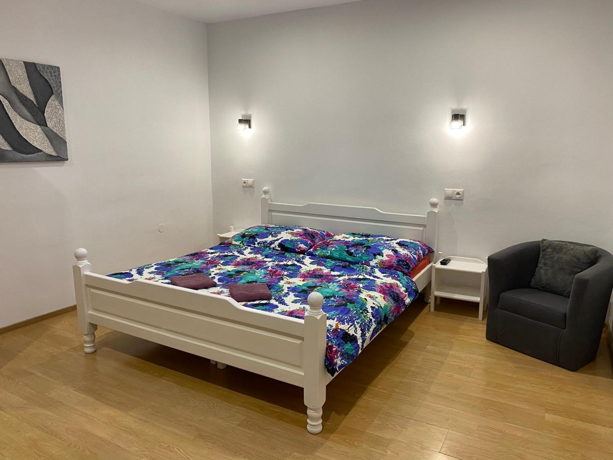 Vanessa Apartments Besenova Bagian luar foto