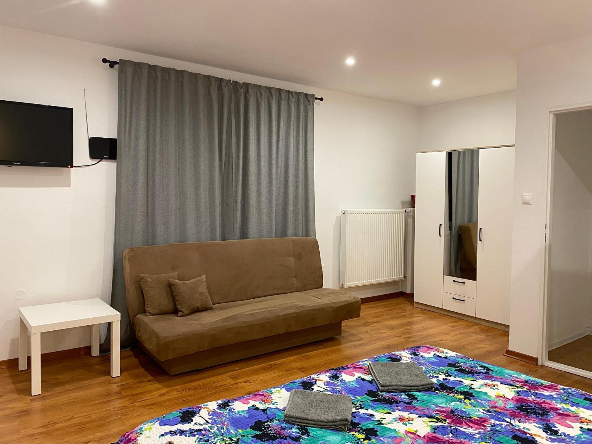 Vanessa Apartments Besenova Bagian luar foto